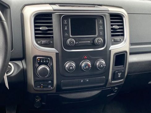 Used 2017 RAM 1500 Classic SLT image 10