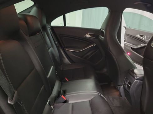 Used 2018 Mercedes-Benz CLA 250 image 20