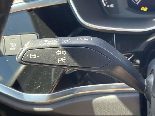 Certified 2025 Audi Q3 2.0T Premium AWD/4WD image 23