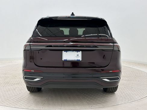 Used 2025 Lincoln Nautilus Reserve AWD/4WD image 10