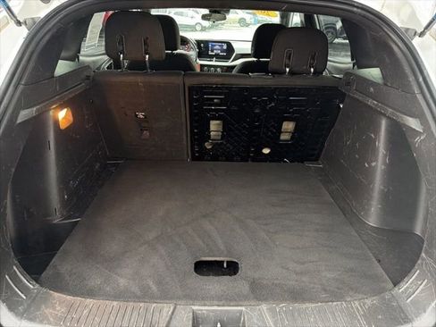 Used 2025 Chevrolet Trax RS w/ Sunroof Package image 26