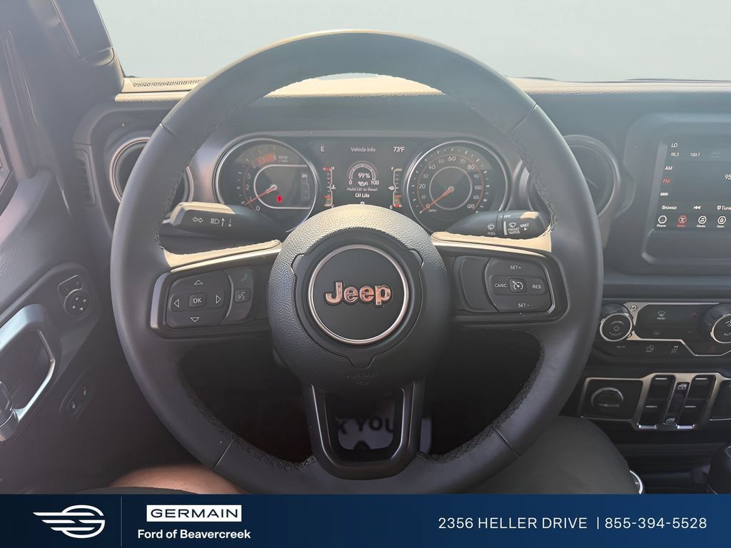 Used 2023 Jeep Gladiator Sport AWD/4WD image 18