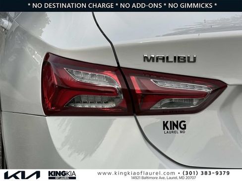 Used 2020 Chevrolet Malibu LT FWD image 29