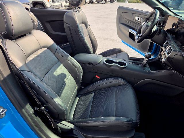 Used 2025 Ford Mustang GT Premium RWD image 26