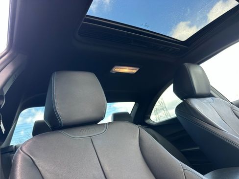 Used 2018 BMW M2 image 12