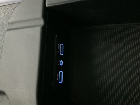 Used 2019 RAM 1500 Classic SLT image 36