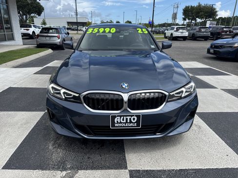 Used 2025 BMW 330i Sedan RWD image 2
