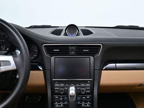 Used 2016 Porsche 911 Turbo S image 9