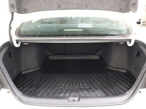 Used 2018 Honda Accord Sport image 30