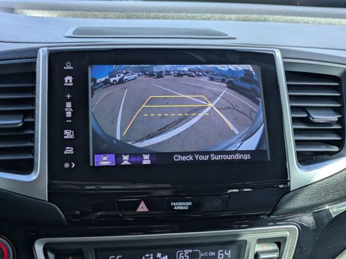 Used 2018 Honda Pilot Touring image 27