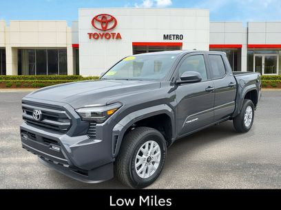 Used 2025 Toyota Tacoma SR5