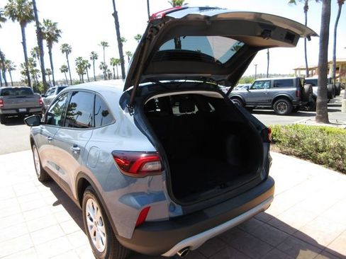Certified 2025 Ford Escape Active FWD image 25