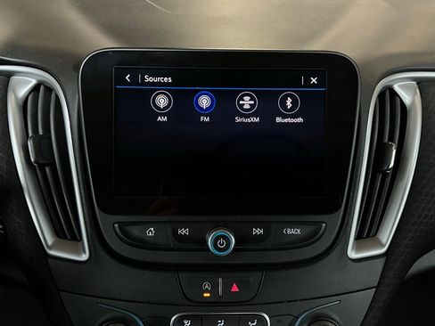 Used 2024 Chevrolet Malibu LT image 33