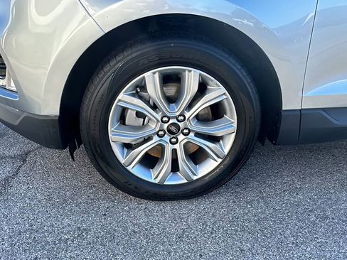 Used 2023 Ford Edge Titanium w/ Equipment Group 301A image 9