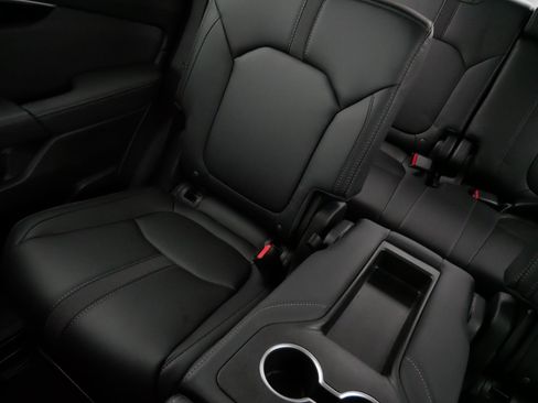 Certified 2025 Honda Pilot EX-L image 12