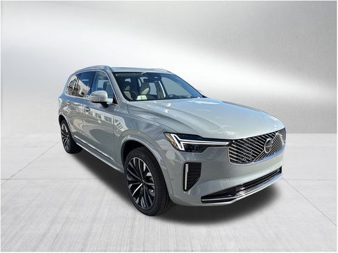 New 2026 Volvo XC90 B6 Ultra w/ Protection Package AWD/4WD image 3