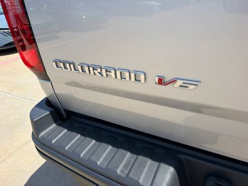 Used 2017 Chevrolet Colorado ZR2 AWD/4WD image 11