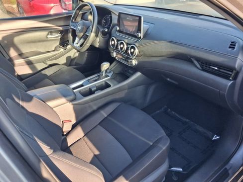 Used 2024 Nissan Sentra SV FWD image 19