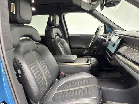 Used 2022 Rivian R1T Launch Edition image 23