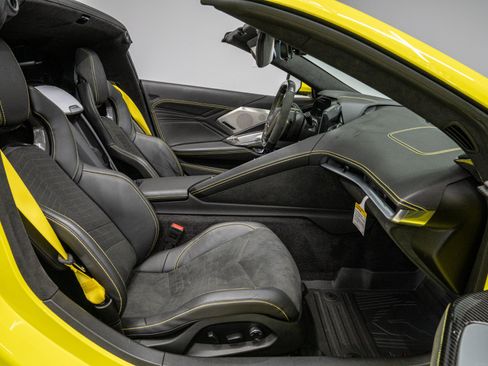 Used 2023 Chevrolet Corvette Z06 w/ Battery Protection Package RWD image 34