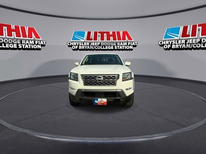 Used 2024 Nissan Frontier SV w/ SV Convenience Package