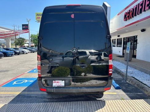 Used 2013 Mercedes-Benz Sprinter 2500 image 6