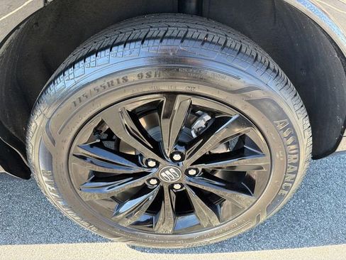 Certified 2024 Buick Envista Sport Touring w/ Convenience I Package image 20