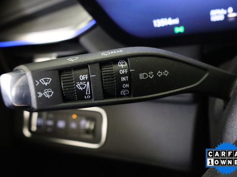 Used 2025 Buick Enclave Preferred FWD image 31