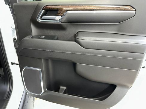 Certified 2023 GMC Sierra 1500 Elevation image 28