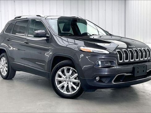 Used 2014 Jeep Cherokee Limited w/ Luxury Group AWD/4WD image 1