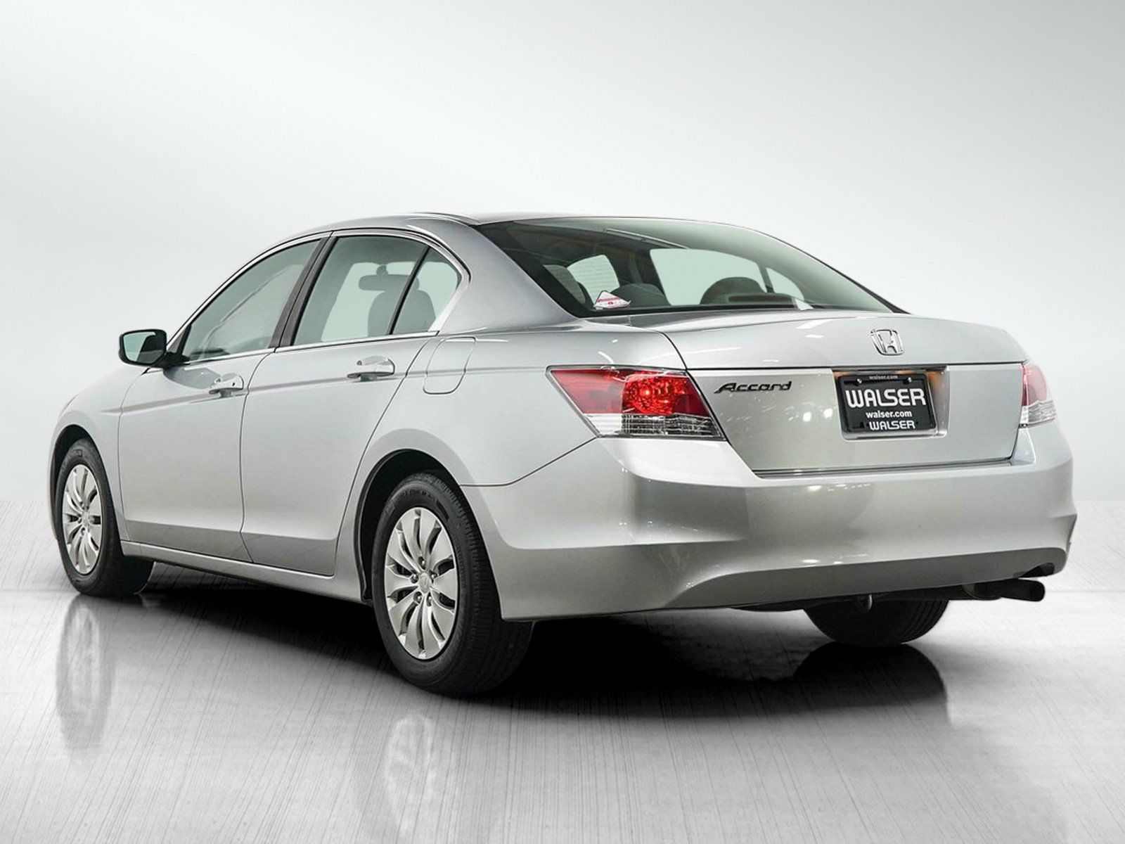 Used 2010 Honda Accord LX image 3