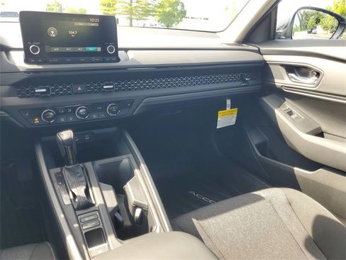 New 2025 Honda Accord SE image 11