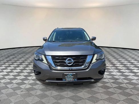 Used 2019 Nissan Pathfinder SV w/ SV Tech Package AWD/4WD image 2