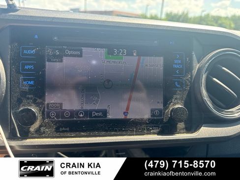 Used 2017 Toyota Tacoma TRD Sport w/ Tow Package (A/T) AWD/4WD image 23