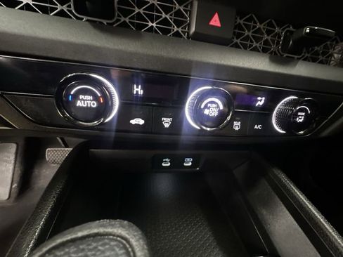 Used 2025 Honda Accord LX image 17