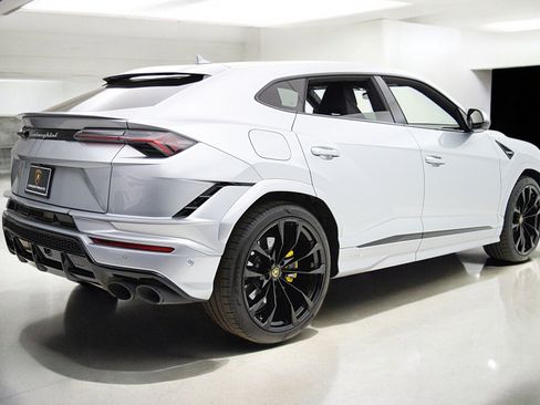 Used 2023 Lamborghini Urus S AWD/4WD image 10