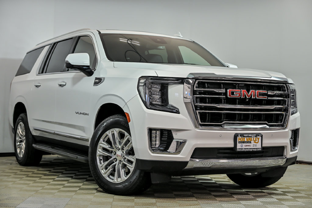 Used 2023 GMC Yukon XL SLT w/ SLT Premium Package AWD/4WD image 1