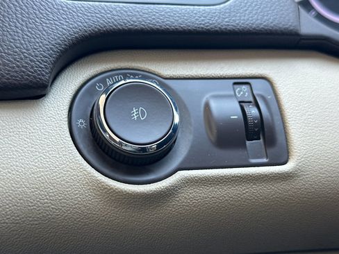 Used 2016 Buick Regal FWD image 26