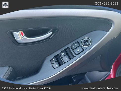 Used 2016 Hyundai Elantra GT FWD image 21