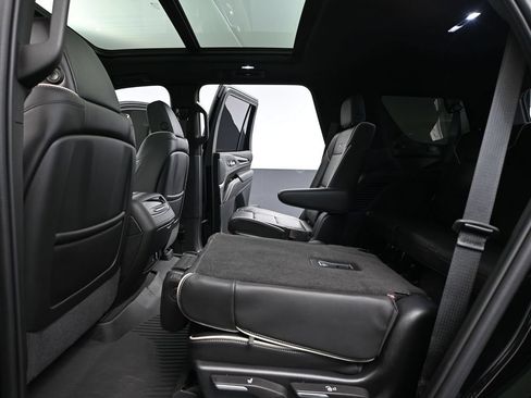 Used 2021 Cadillac Escalade Sport w/ LPO, Illumination Package AWD/4WD image 34