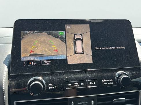 Used 2023 INFINITI QX80 Sensory w/ All-Season Package AWD/4WD image 29