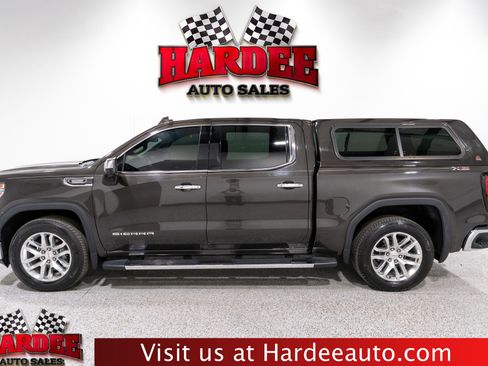 Used 2021 GMC Sierra 1500 SLT w/ SLT Premium Plus Package image 1
