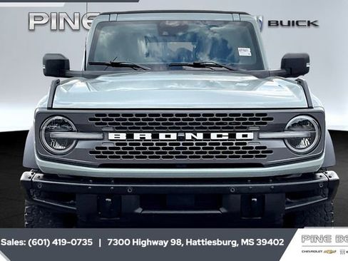 Used 2022 Ford Bronco Badlands image 3