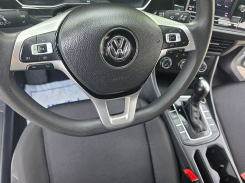 Used 2019 Volkswagen Jetta SE FWD image 17