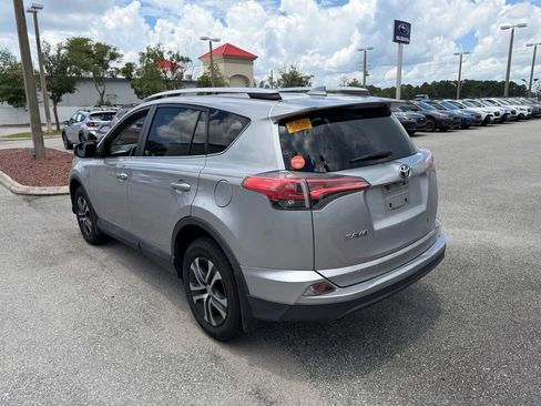 Used 2016 Toyota RAV4 LE FWD image 7