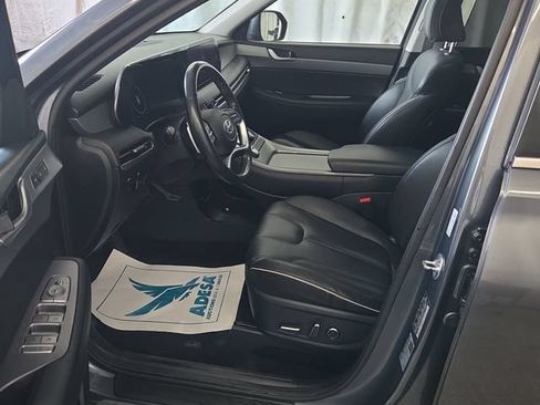 Used 2024 Hyundai Palisade SEL w/ Premium Package FWD image 4