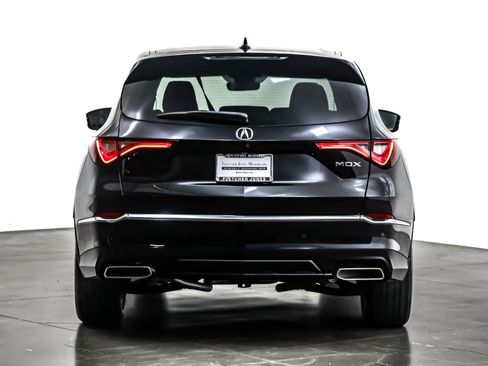 Used 2023 Acura MDX FWD w/ Technology Package image 3