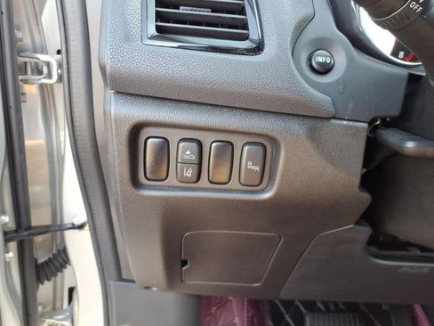 Used 2022 Mitsubishi Outlander Sport SE FWD image 10