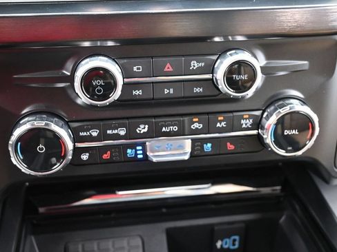 Used 2026 Ford F350 Lariat w/ Lariat Premium Package AWD/4WD image 13