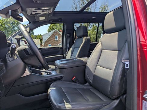 Used 2023 Chevrolet Tahoe LT AWD/4WD image 34